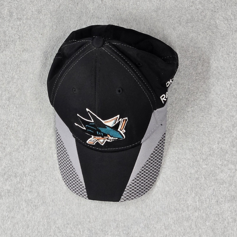 San Jose Sharks Men Baseball Cap S/M Black Reebok‎ Curved Fitted Embroidered